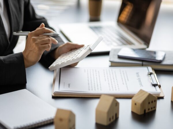 Tour d’horizon des pièges les plus fréquents lors de la vente de votre entreprise. Group p vous aide à éviter les pièges lors de cette transition.